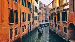 Finde Zugtickets nach Venedig