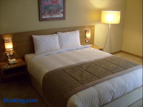 Hotel Almina Park - Duzce - Bett