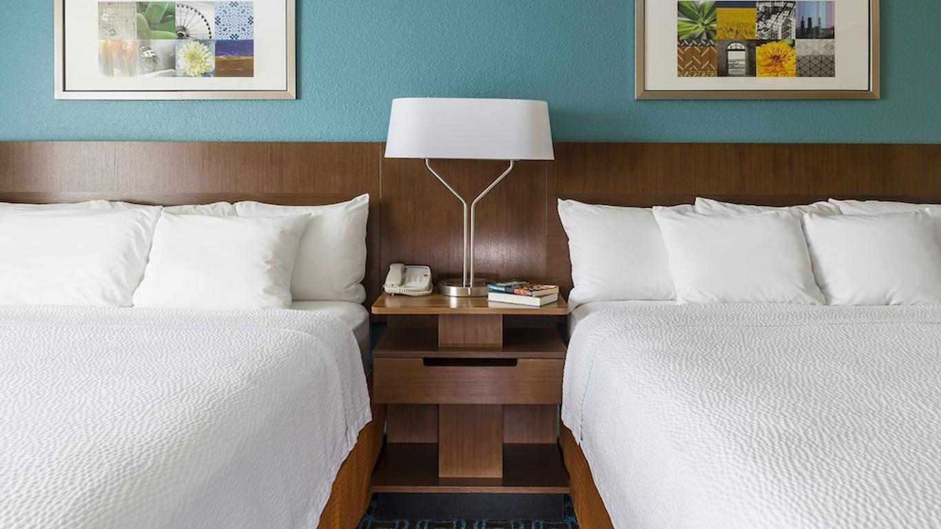 Fairfield Inn & Suites by Marriott Dayton South