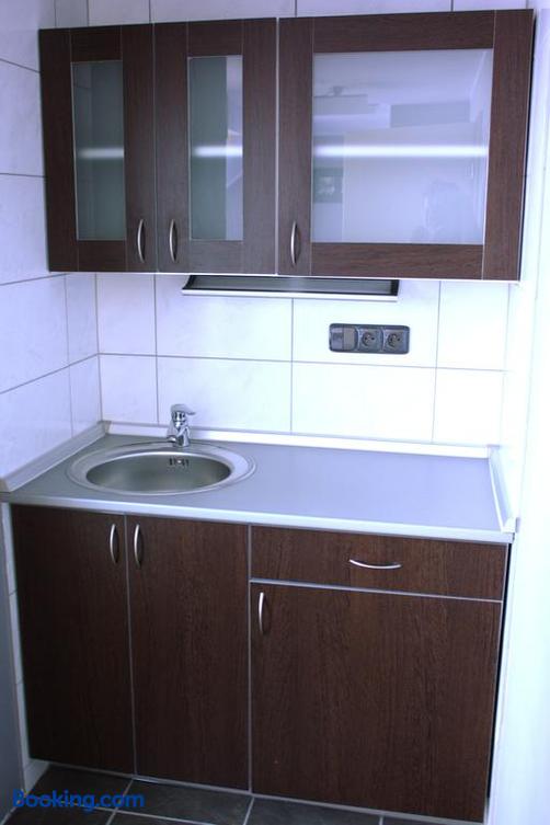 Penzion a Polocafe U Lavky - Chrudim - Küche