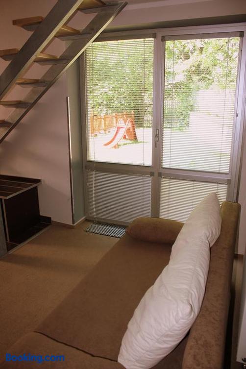 Penzion a Polocafe U Lavky - Chrudim - Wohnzimmer