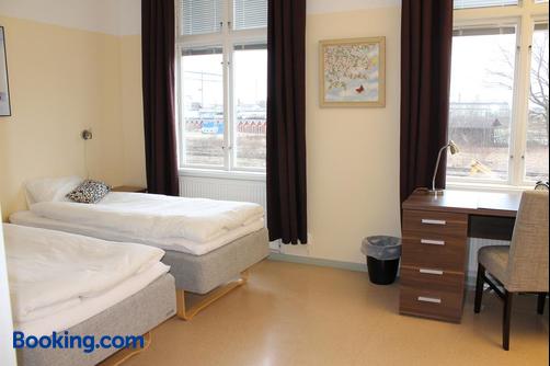 Hotell Lilla Station - Köping - Schlafzimmer