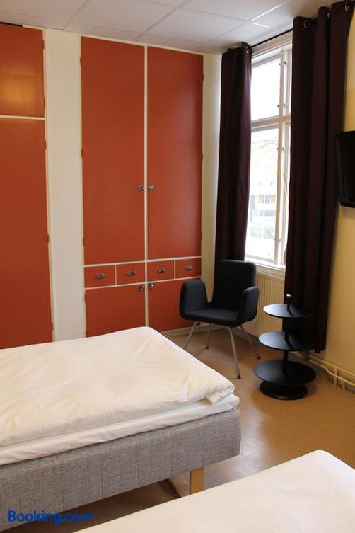 Hotell Lilla Station - Köping - Schlafzimmer