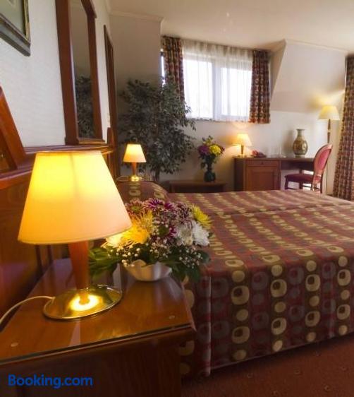 Hotel Central - Weliko Tarnowo
