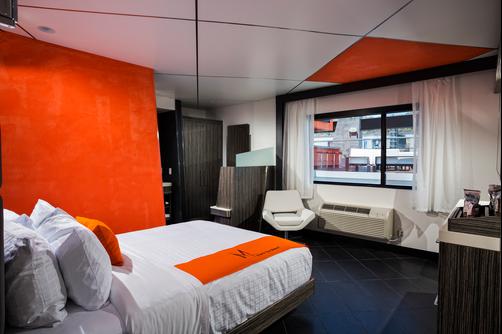 The Moment Hotel - Hollywood - Schlafzimmer
