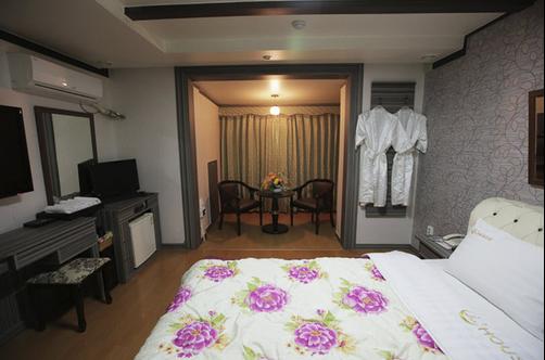 Goodstay Lynn House Hotel - Jeonju - Schlafzimmer