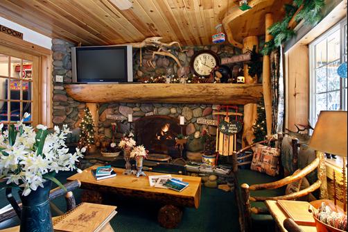 Fireside Lodge Bed and Breakfast - South Lake Tahoe - Wohnzimmer