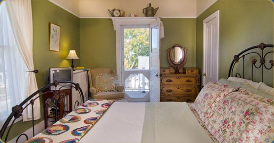 Bird House Inn & Gardens - Excelsior - Schlafzimmer