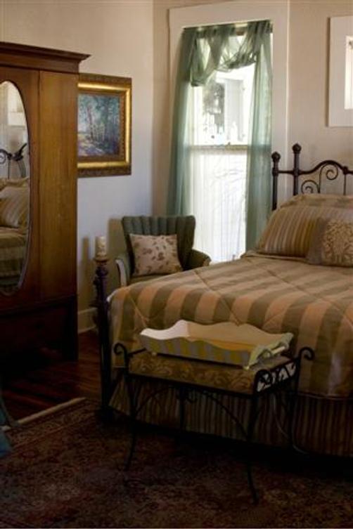 Artists' Inn and Cottages - French Lick - Schlafzimmer