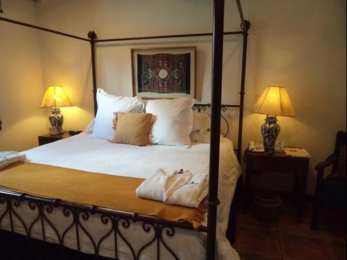Casa Encantada - Antigua Guatemala - Schlafzimmer