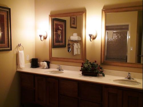 Best Western Plus Monica Royale Inn & Suites - Greenville - Bad