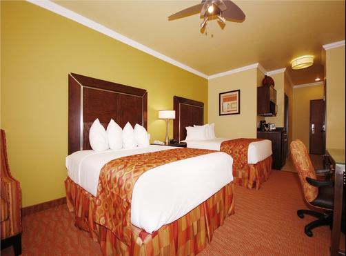 Best Western Plus Christopher Inn & Suites - Forney - Schlafzimmer