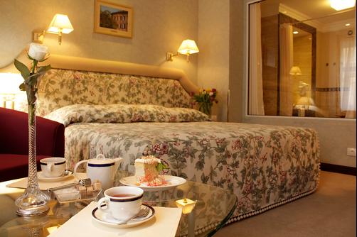 Swiss Hotel - Lemberg - Doppelzimmer