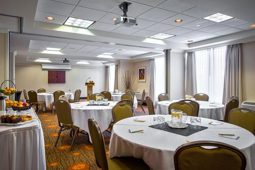 Hilton Garden Inn Saskatoon Downtown - Saskatoon - Konferenzraum