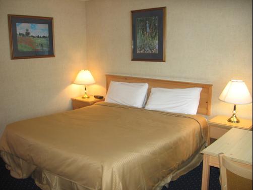 Econo Lodge - Medford - Bett