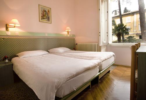 Hotel Belvedere - Opatija - Schlafzimmer