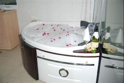 Trans International Hotel - Nadi - Wellness