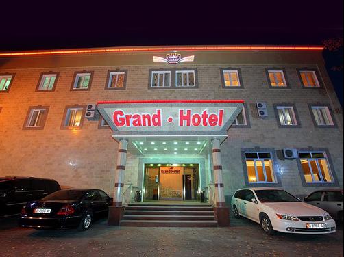Grand Hotel - Bischkek - Gebäude