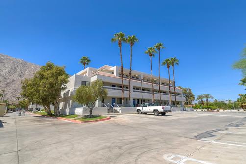 Motel 6 Palm Springs Downtown - Palm Springs - Gebäude
