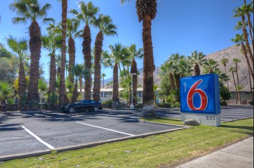 Motel 6 Palm Springs E East Palm Canyon - Palm Springs - Gebäude
