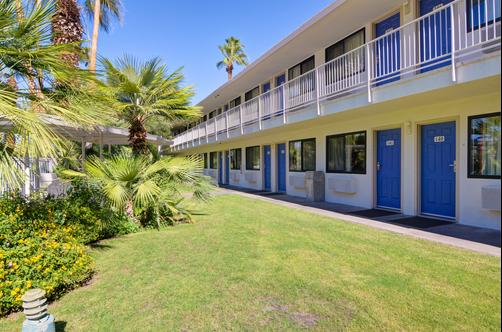 Motel 6 Palm Springs E East Palm Canyon - Palm Springs - Gebäude