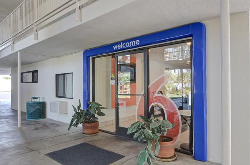 Motel 6 Palm Springs E East Palm Canyon - Palm Springs - Gebäude