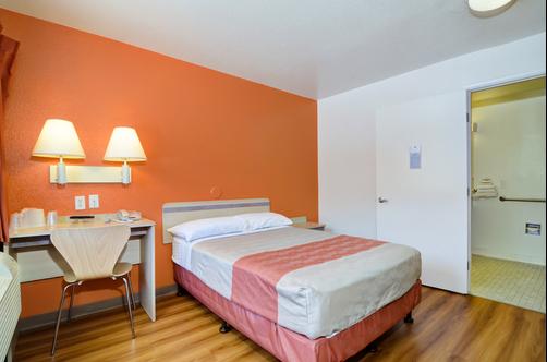 Motel 6 Palm Springs E East Palm Canyon - Palm Springs - Schlafzimmer