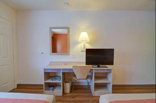 Motel 6 Palm Springs E East Palm Canyon - Palm Springs - Schlafzimmer