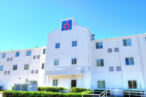 Motel 6 New Orleans LA - New Orleans - Gebäude