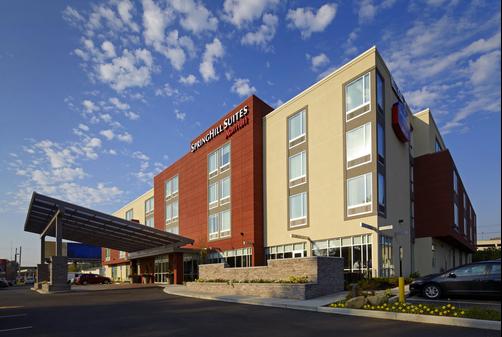 SpringHill Suites by Marriott Pittsburgh Latrobe - Latrobe - Gebäude