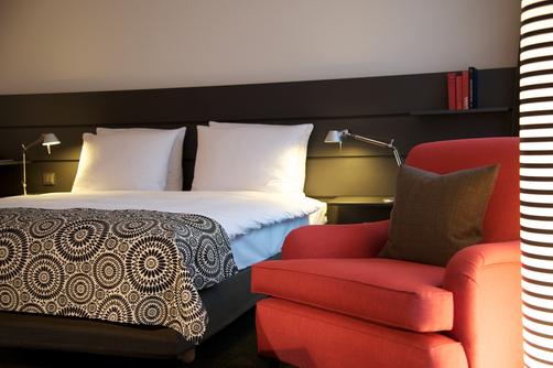 Madison Hotel Hamburg - Hamburg - Schlafzimmer