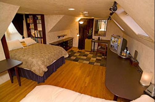 Ray's Bucktown Bed and Breakfast - Chicago - Schlafzimmer