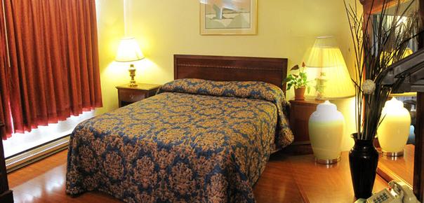 Flagstone Motel - Port Angeles - Bett