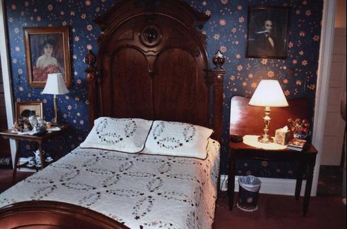 Greenhouse Bed & Breakfast - Chillicothe - Bett