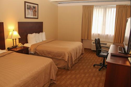 Quality Inn Airport - Buffalo - Bett