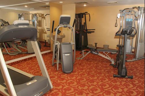 Quality Inn Airport - Buffalo - Fitnessbereich