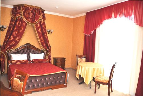 Hotel Feodosiya - Feodosiya - Doppelzimmer
