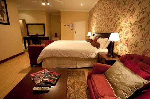 Countryview Executive Guest House - Midrand - Schlafzimmer