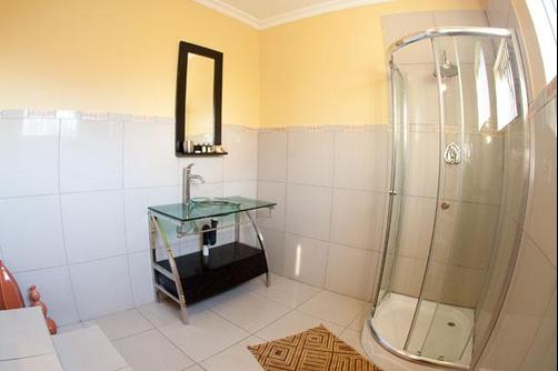 Countryview Executive Guest House - Midrand - Bad