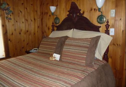 The Five SeaSuns B&B - Port Angeles - Bett