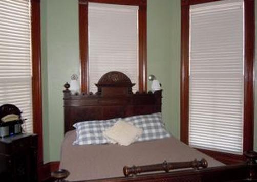 Brava House Bed And Breakfast - Austin - Bett