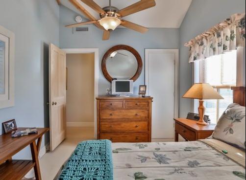 Orchard Street Inn - Stonington - Schlafzimmer