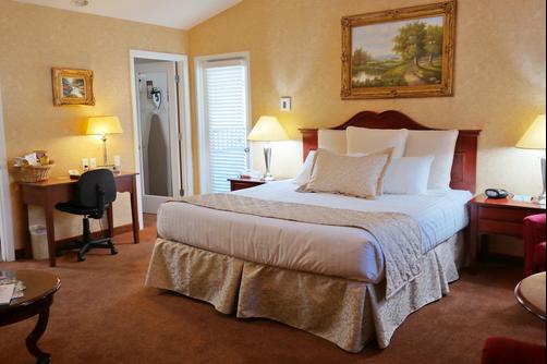 Grass Valley Courtyard Suites - Grass Valley - Schlafzimmer