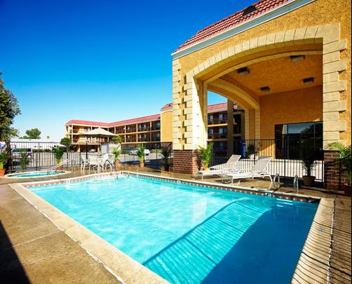 Portola Inn and Suites - Buena Park - Gebäude