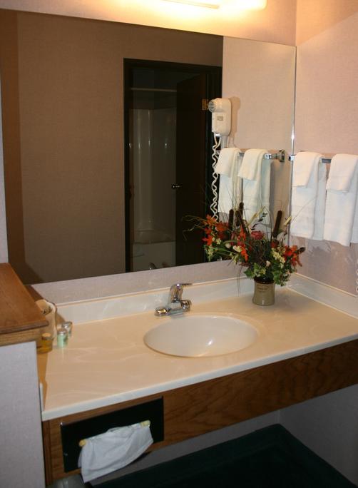 Allington Inn and Suites - South Fork - Bad