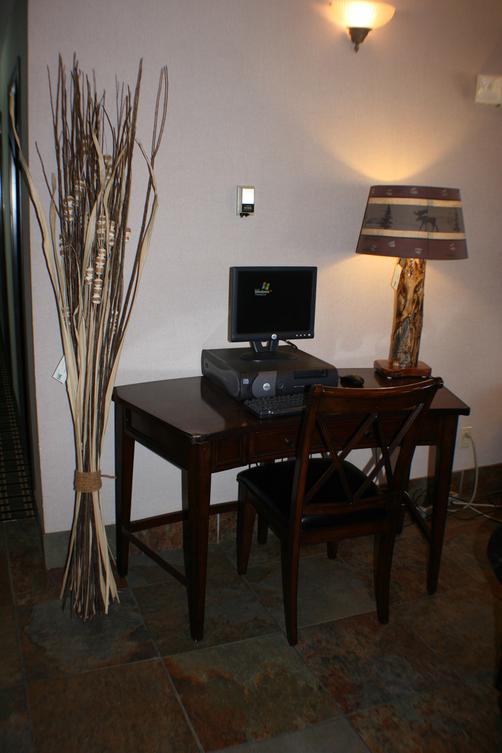 Allington Inn and Suites - South Fork - Business Center