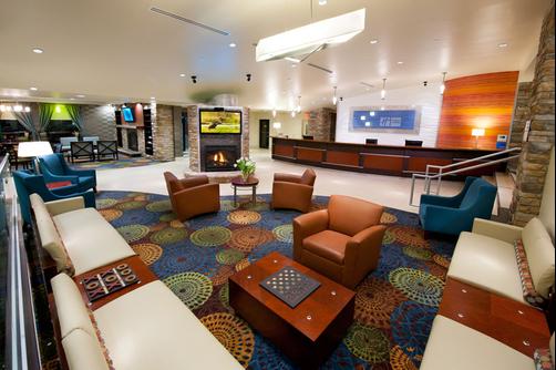 Holiday Inn Express & Suites Pittsburgh West - Greentree - Pittsburgh - Lobby