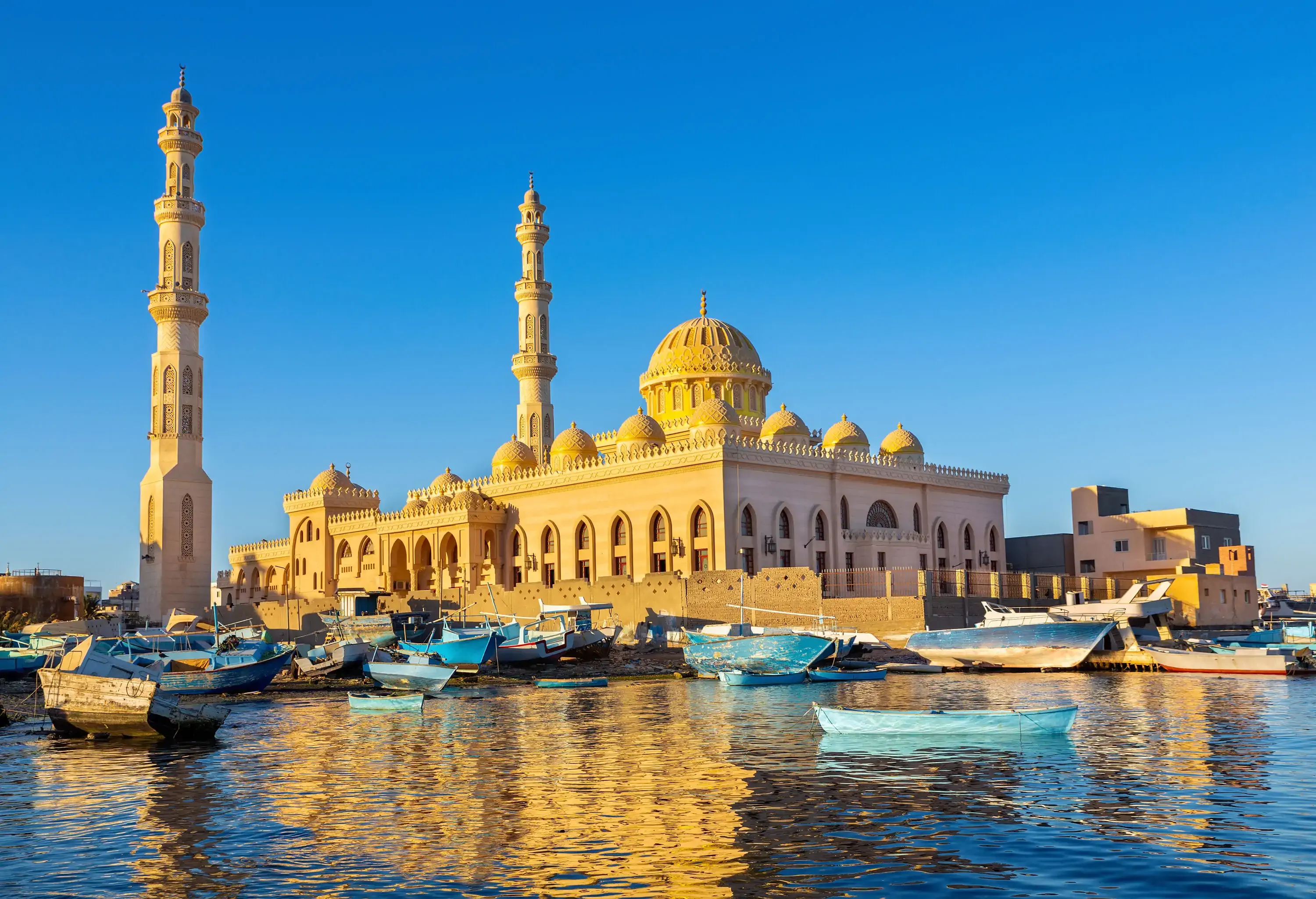 dest_egypt_hurghada_gettyimages-1217439068