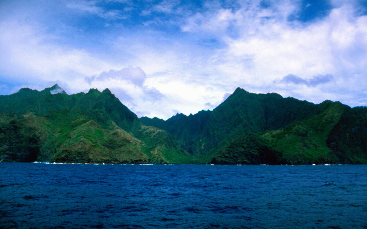 Die Westküste von Fatu Hiva, rund 1600 Kilometer von Tahiti entfernt