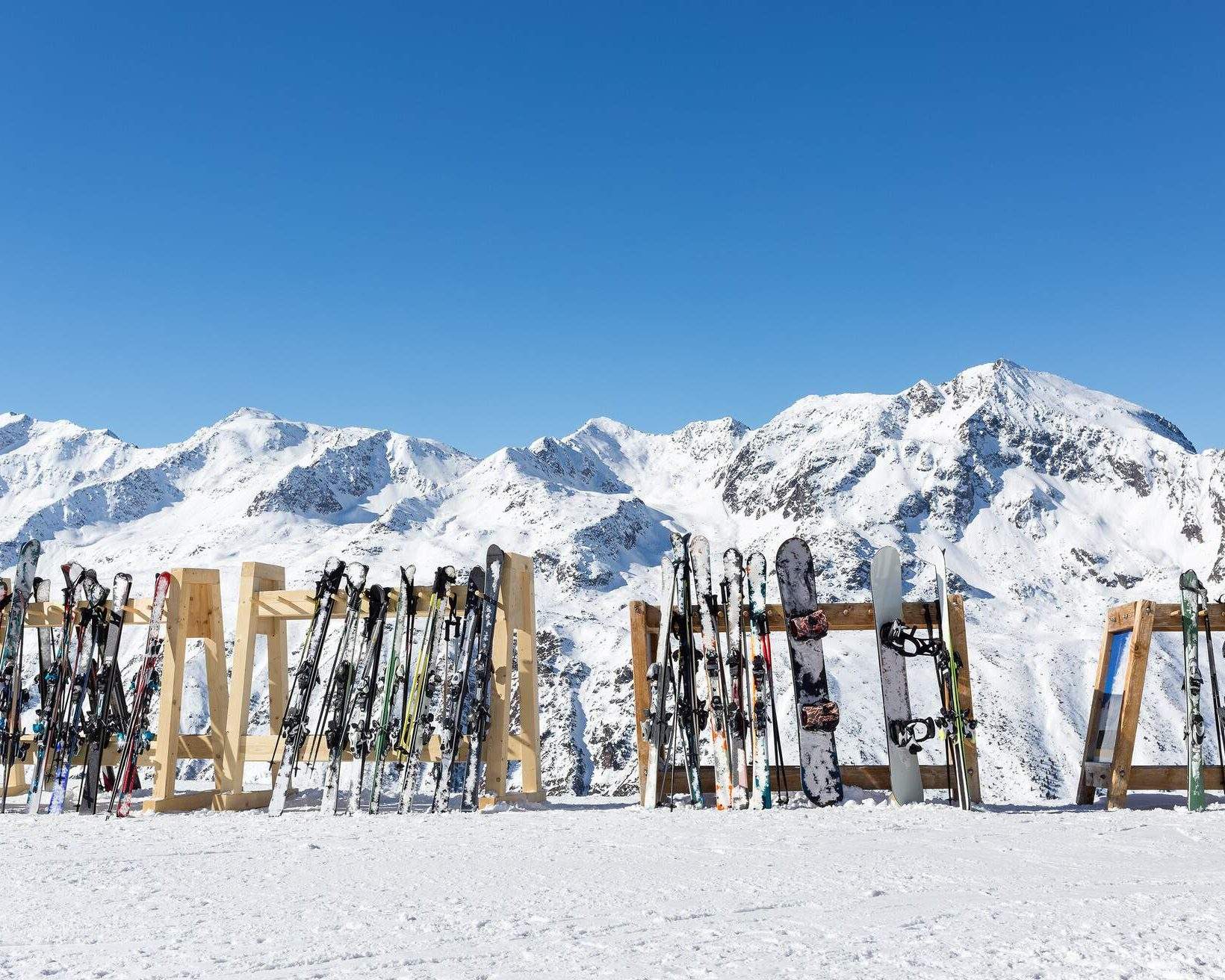 Après Ski: Die besten Skigebeite für Party Skifahren KAYAK